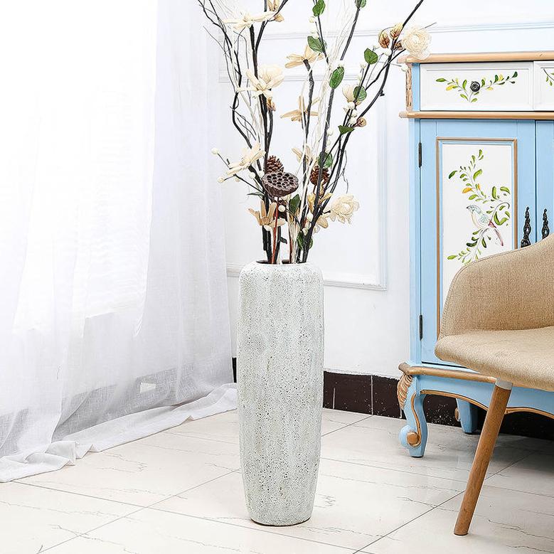 Chinese Ceramic White Flower Vase Hand Painted Decoration Vase For Wedding