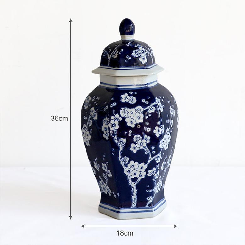 Chinese Style Blue And White Plum Blossom Porcelain Vase Ceramic Ginger Jar Storage Jar With Lid For Home Decor