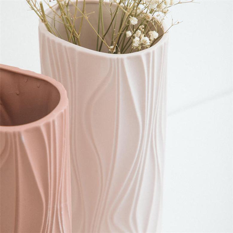 Creative Flower Vase Gifts Ceramic Sculpture Table Vase Custom Ceramic Porcelain Vases