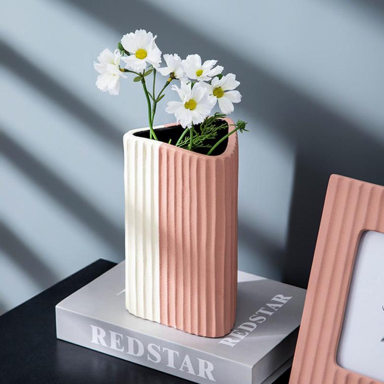 European Style Porcelain Table Decoration Living Room Modern Vases Home Decor Ceramic Flower Vase