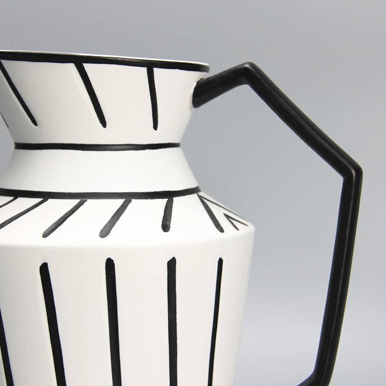 Funny Ceramic Vase Jug Decorations Vase Kettle Shape Black And White Vase With Handle