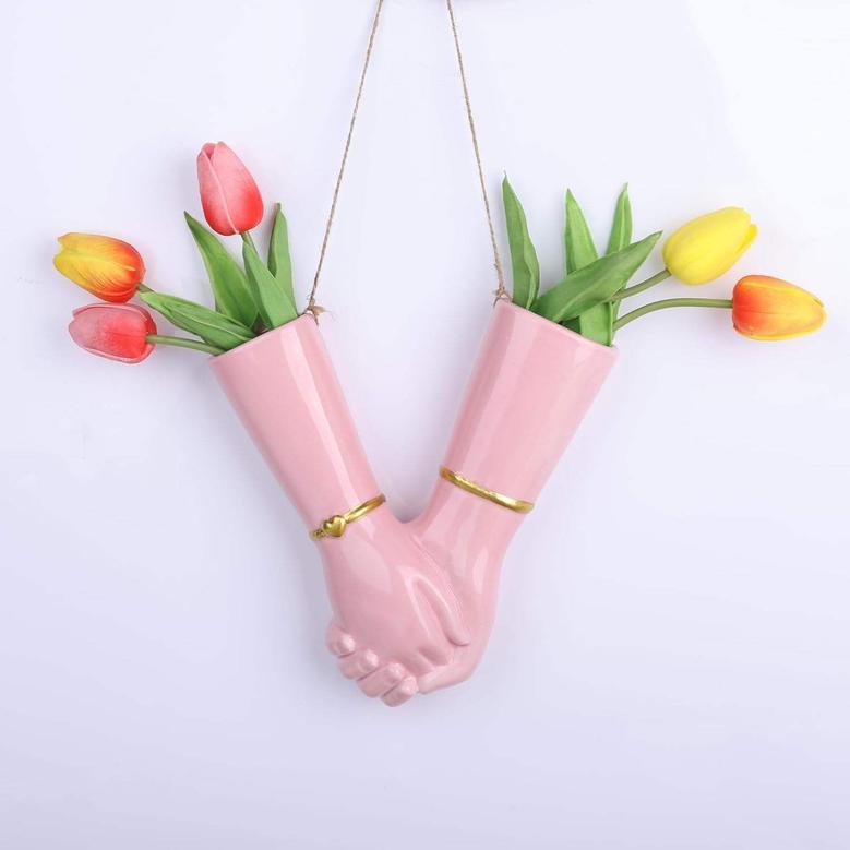 Modern European Style Resin Romantic Couple Holding Hands Ceramic Wall Hung Vase
