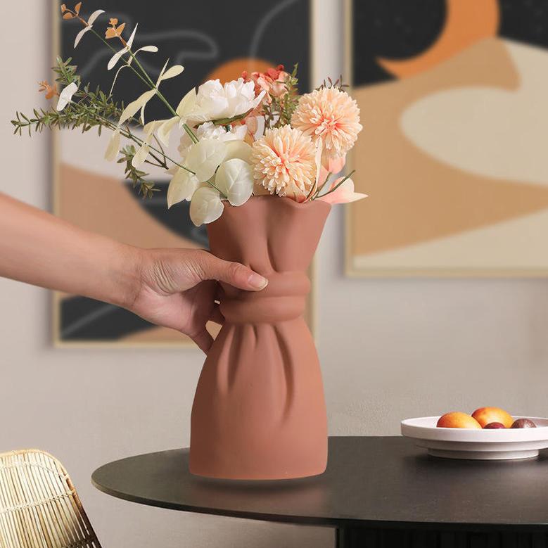 Nordic Office Craft Home Decor Bouquet Shape Ceramic Products Creative Waist Vase