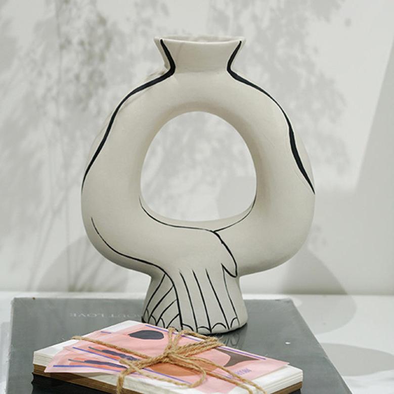 Nordic White Vase Ceramic Porcelain Irregular Twist The Flower Tube And Cup Shaped Vases