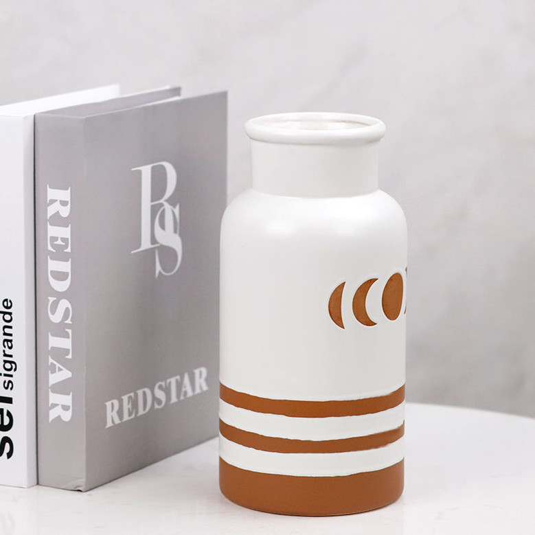 Creative Jug Shaped Vase Cylindrical Vases Hand Painted Ceramic Vase For Home Decoration