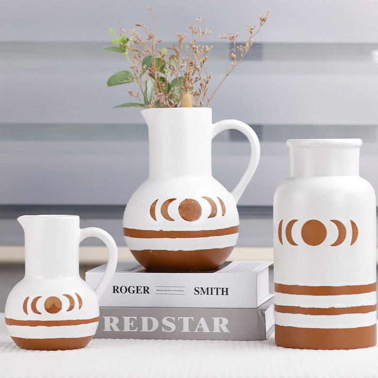 Creative Jug Shaped Vase Cylindrical Vases Hand Painted Ceramic Vase For Home Decoration
