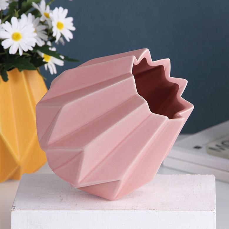 Porcelain Vase Modern Fashion Ceramic Tabletop Flower Vase Room Study Hallway Home Wedding Decoration