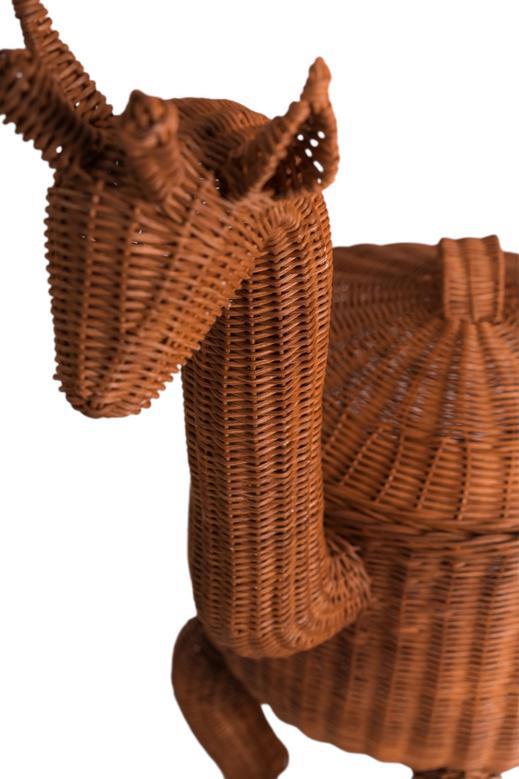 Natural Handwoven Animal Giraffe Kids Storage Basket With Lid Woven Laundry Basket