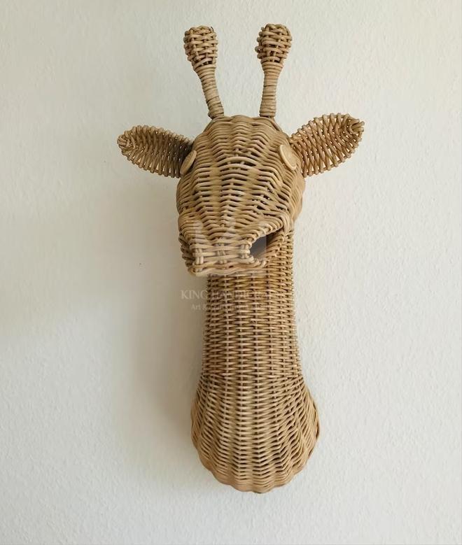 Natural Rattan Wicker Baby Giraffe Head Wall Hanging Decoration For Nursery Or Kids Room