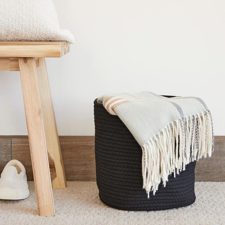 Set of 2 Black Decorative Jute Planter Pot with Plastic Liner Woven Basket for Plants Floor Plants Storage