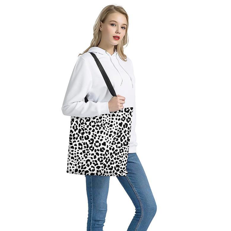 Black And White Jaguar Pattern Print Tote Bag