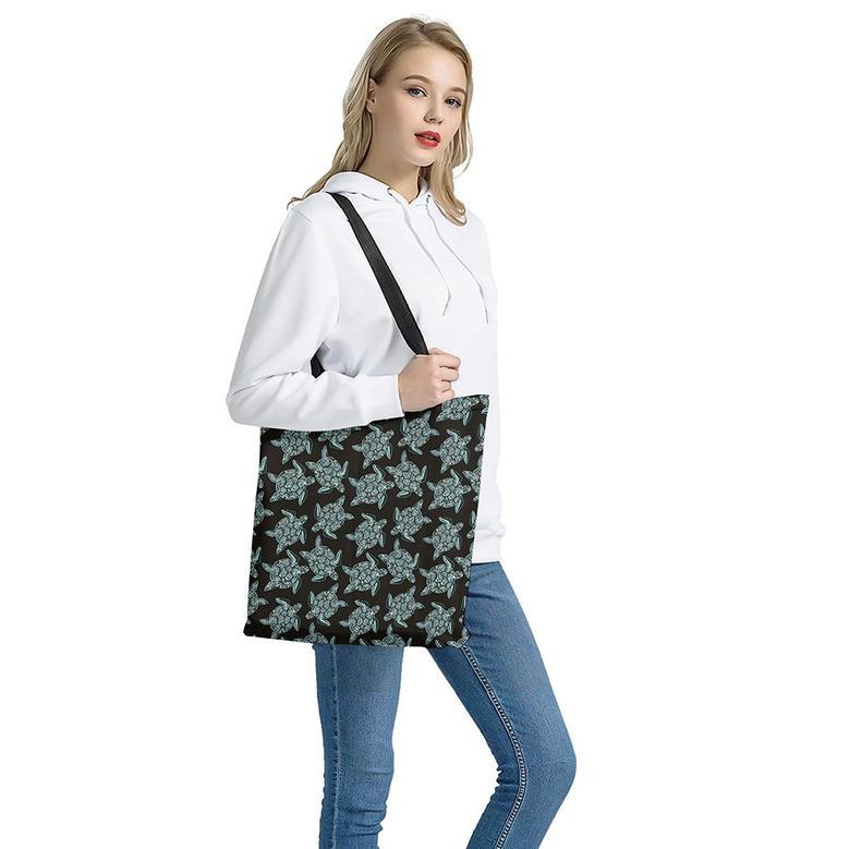 Blue And Black Sea Turtle Pattern Print Tote Bag