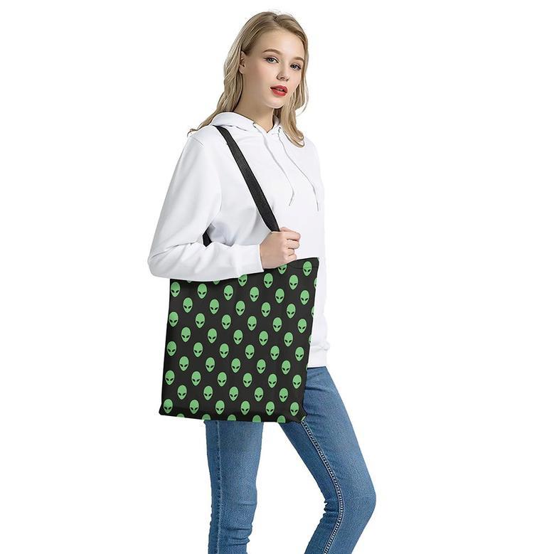 Green Alien Face Print Tote Bag