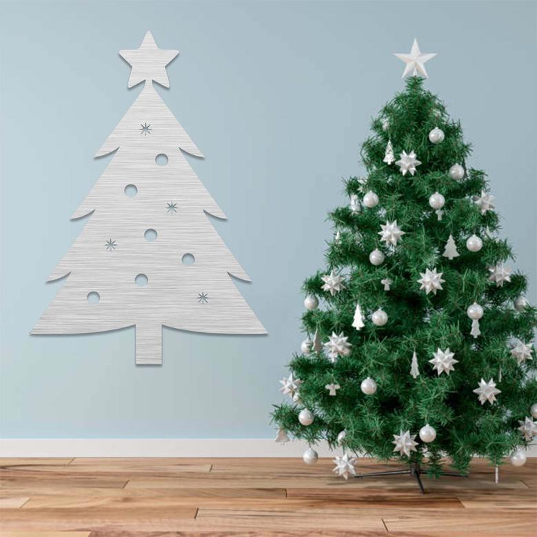 Festive Christmas Tree Metal Wall Art for Holiday Home Decorations