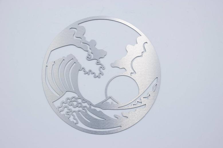 The Great Wave Metal Wall Art - Elegant Ocean Decor For Home