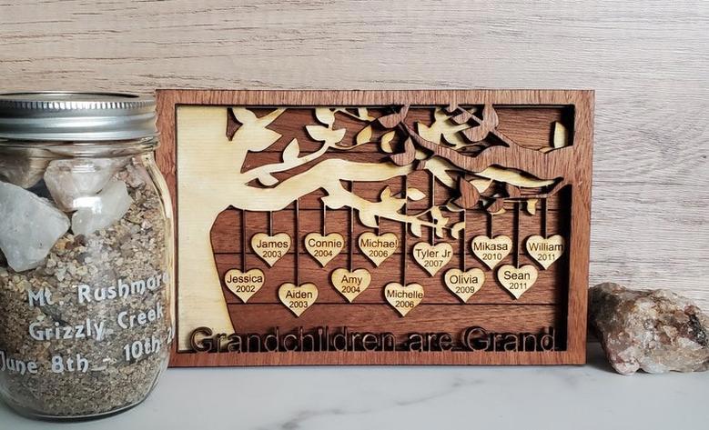 Engraved Wooden Family Tree Wall Hanging – Custom Gift for Anniversary, Wedding, or Birthday