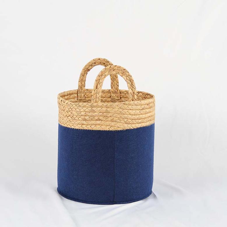 Eco-friendly Water Hyacinth Storage Basket with Handle for Home Organization