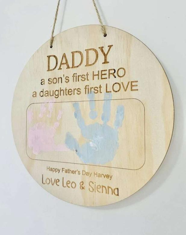 Daddy: A Son's Hero And Daughter's Love Wooden Sign For Father's Day Gift DéCor