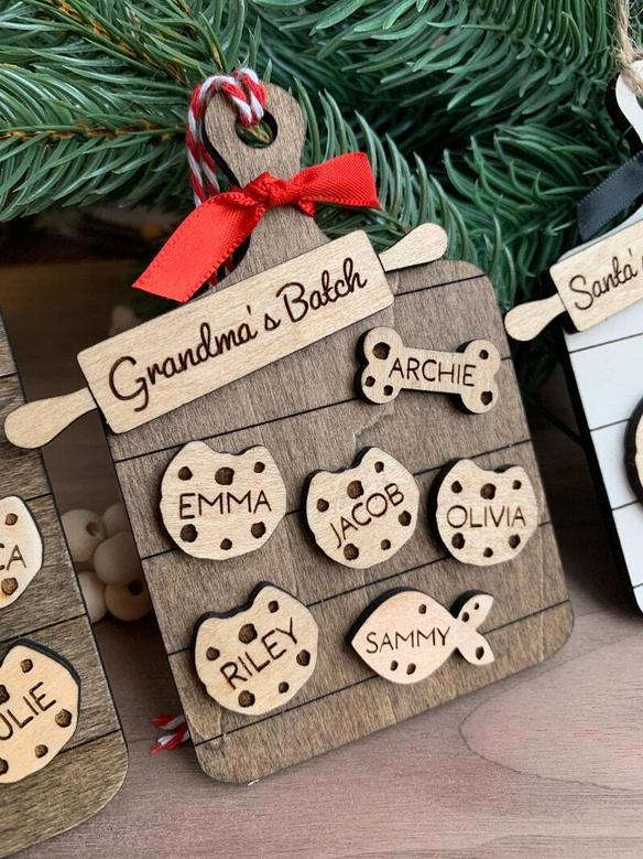 Heartfelt Gingerbread Cookie Ornament For Grandma - Custom Family Names Kitchen DéCor 2024