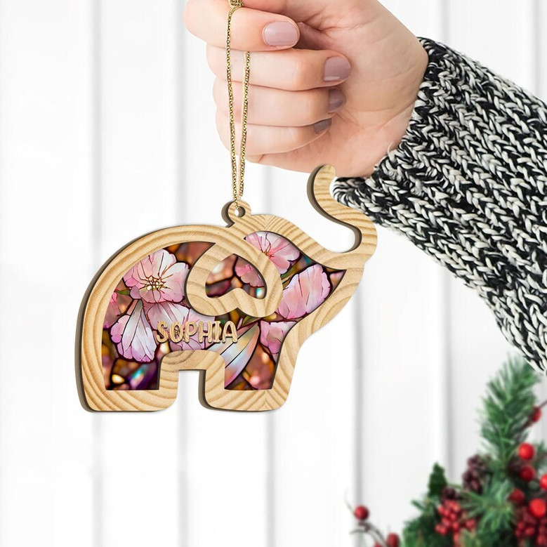 Personalized Elephant Family Suncatcher Ornament - Custom Decor for Elephant Lovers