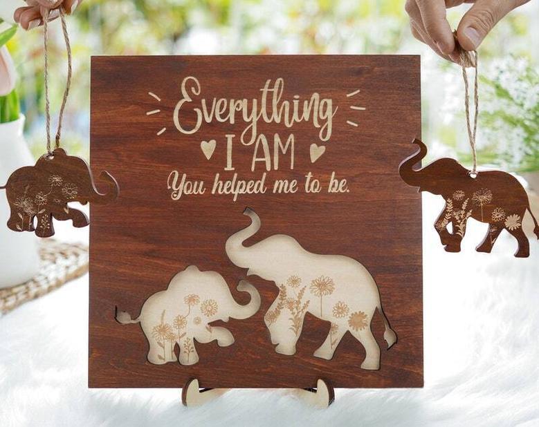 Customized Elephant Family Wood Sign For Dad Grandma Mom Father's Day Gift