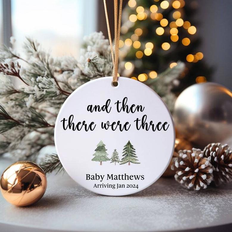 Heartfelt Christmas Ornament For Expecting Parents - Celebrate Baby's Arrival, First Christmas, Personalized Gift