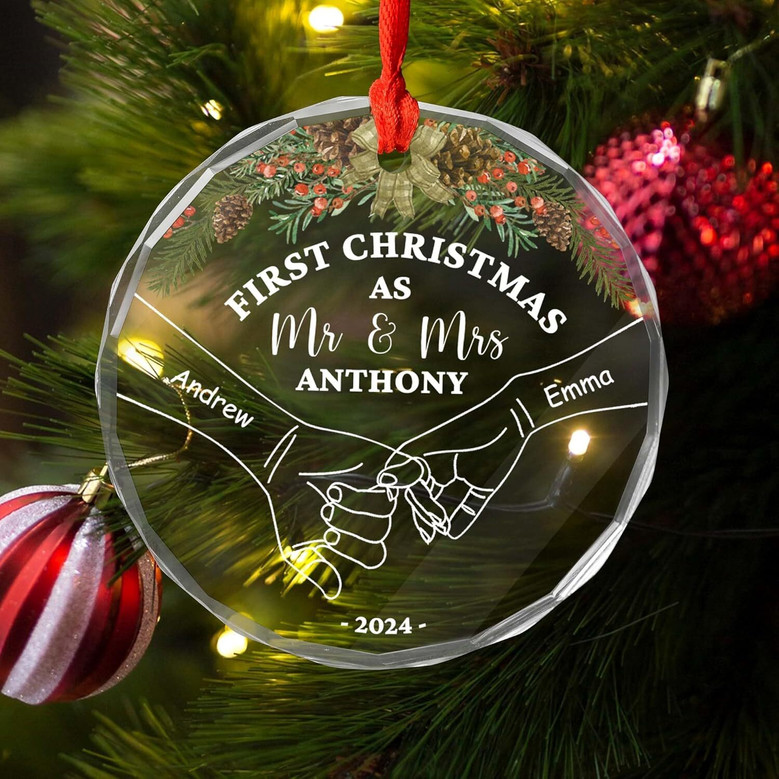Heartfelt First Christmas 2024 Ornament For Newlywed Couples – Personalized Glass Keepsake For Mr And Mrs Holding Hands