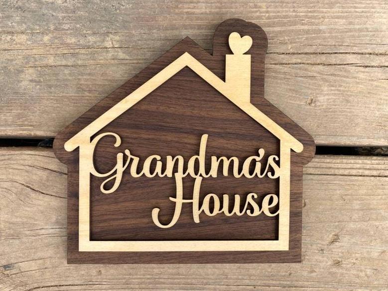 Personalized Grandma Wood Sign For Mother's Day Living Room Decor