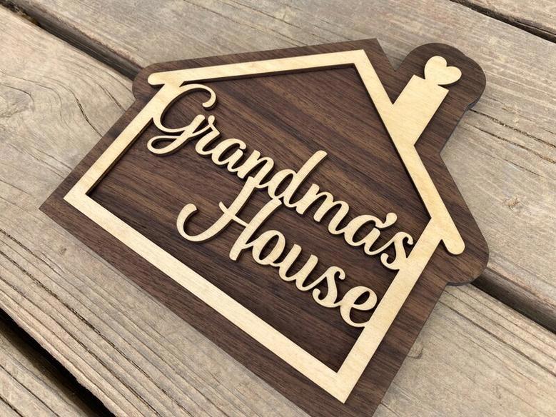 Personalized Grandma Wood Sign For Mother's Day Living Room Decor