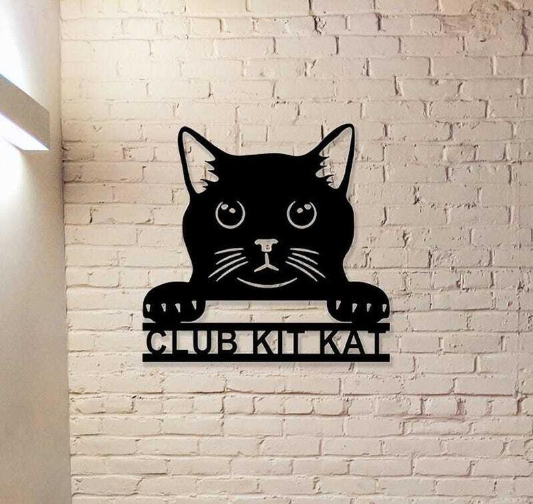 Custom Cat Mom Metal Sign For Cat Lovers - Personalized Pet Wall Decor For Living Room Or Bedroom