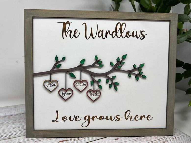 Engraved Family Tree Wall Decor With Names - Unique Mother's Day Gift For Mom, Personalized Tree Branch Design For Living Room