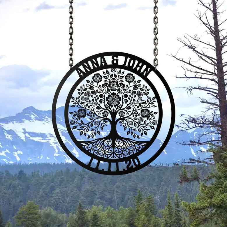 Tree of Life metal sign personalized family tree wall decor with custom names, ideal for living room or outdoor space.