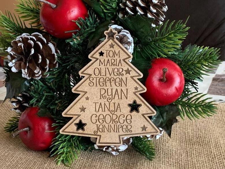 Personalized Wooden Family Tree Wall Decor Ornament For Christmas - Custom Names 2024 Family Gift