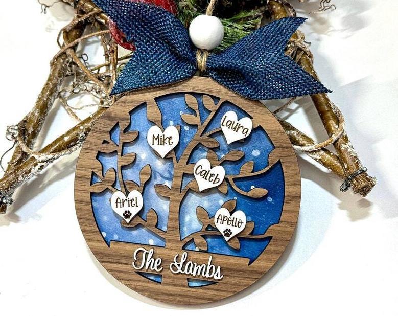 Personalized Family Tree Wall Decor Ornament For Mom's Christmas - Custom Name Plaque