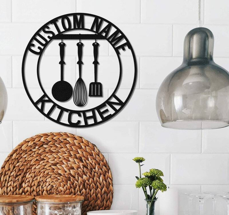 Heartfelt Mom's Kitchen Metal Sign - Personalized Indoor Decor For Mom's Kitchen