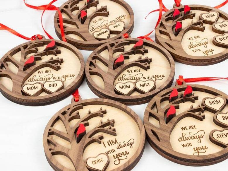 Personalized Memorial Tree Art Christmas Ornament - Remembrance Keepsake For Dad & Mom Tribute