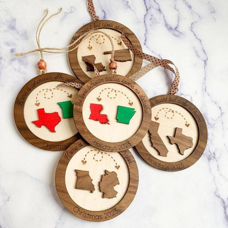 Touching Long Distance Family Gift Wooden Ornament For Friends & Neighbors