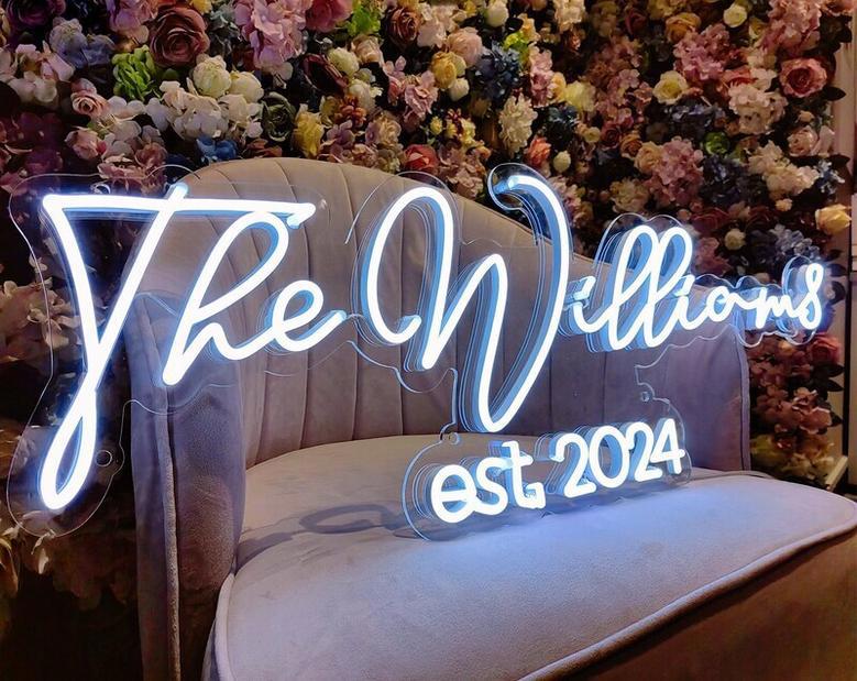 Personalized Neon Name Sign For Wedding Decor - Elegant Metal LED Wedding Light For Home Celebration