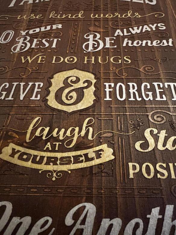 Touching Personalized Family Rule Wood Sign For Indoor DéCor