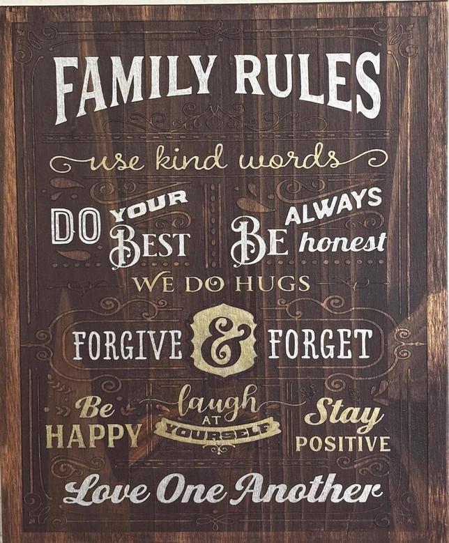 Touching Personalized Family Rule Wood Sign For Indoor DéCor