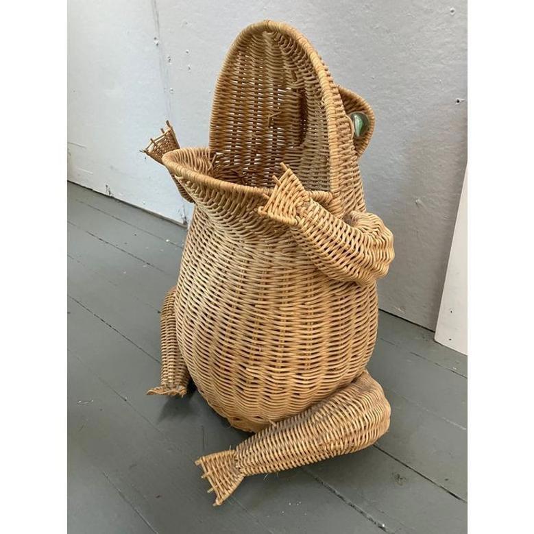 Eco-friendly Rattan Frog Basket for Children's Room