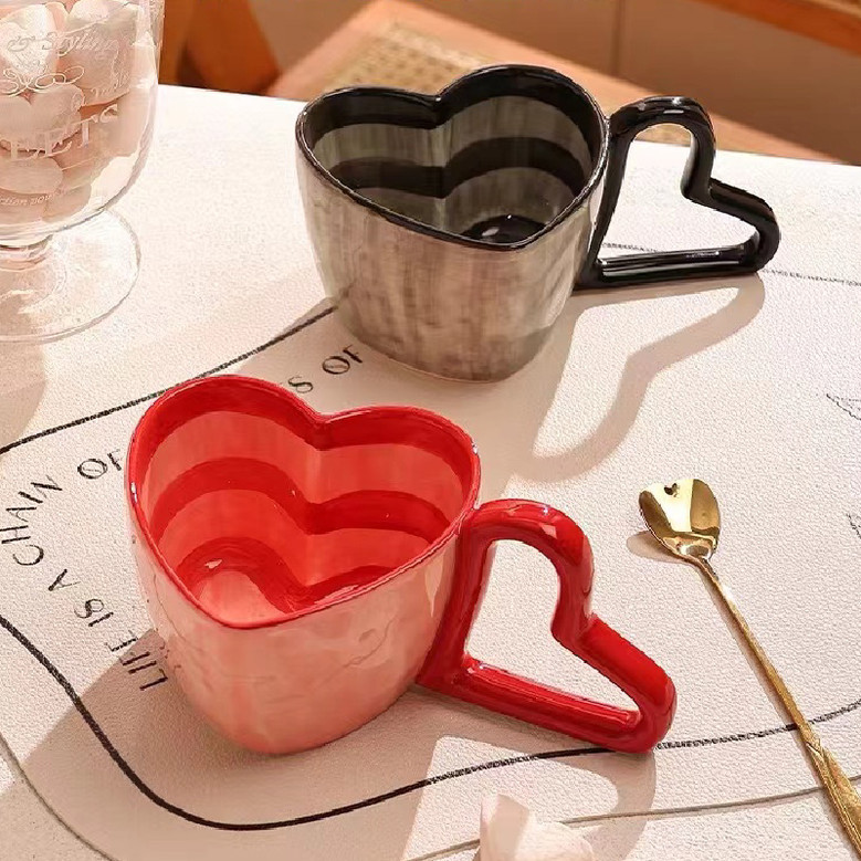 Heart Shaped Red Ceramic Coffee Mug for Valentine's Day Gifts