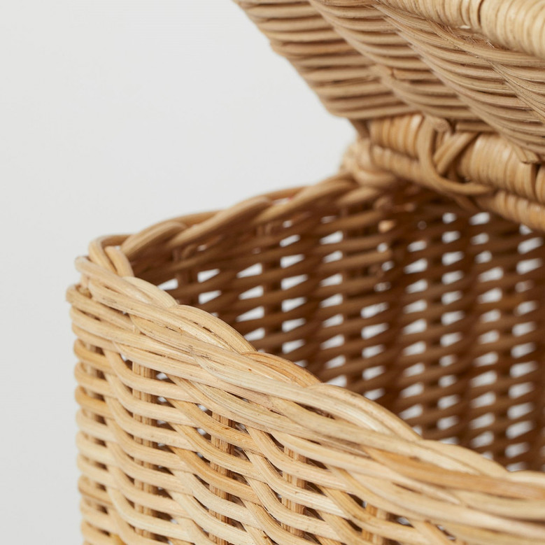 Luxury Rattan Picnic Hampers with Customizable Lid