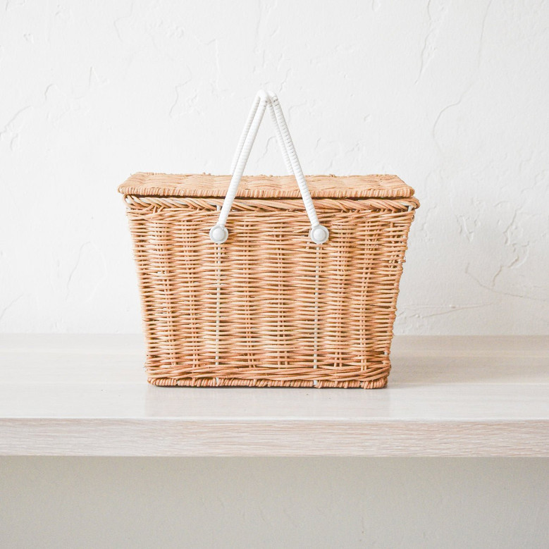 Luxury Rattan Picnic Hampers with Customizable Lid