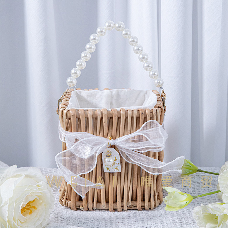 Luxury Small Round Rattan Basket with Fishtail Yarn for Women