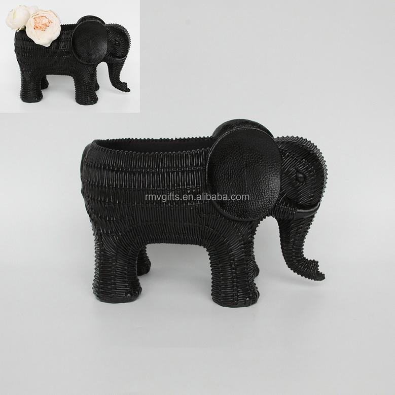 Retro Rattan Elephant Flower Pot for Home Decoration