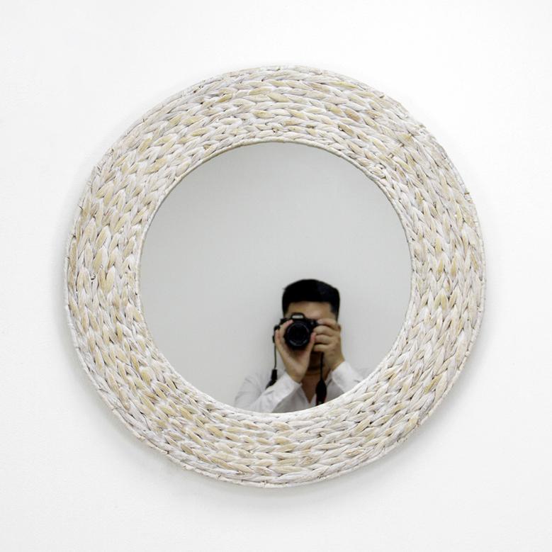 Shop Elegant Round Water Hyacinth Wall Mirror