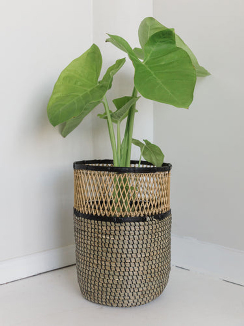 Stylish Woven Rattan Plant Stand for Indoor Decor