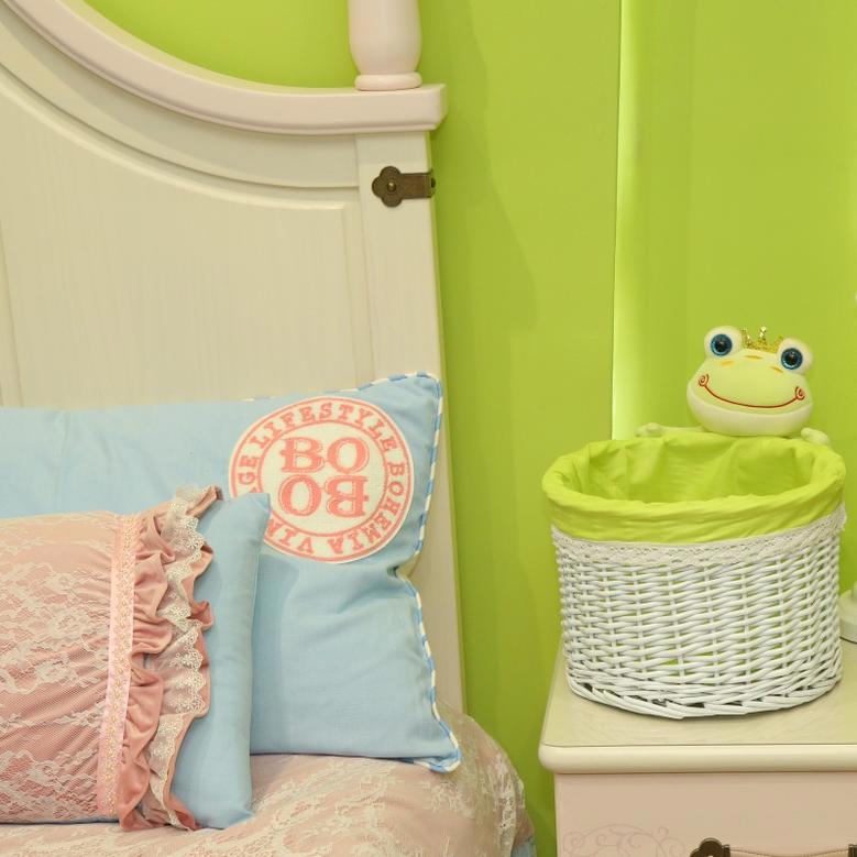 Versatile Wicker Storage Basket for Laundry and Children's Room