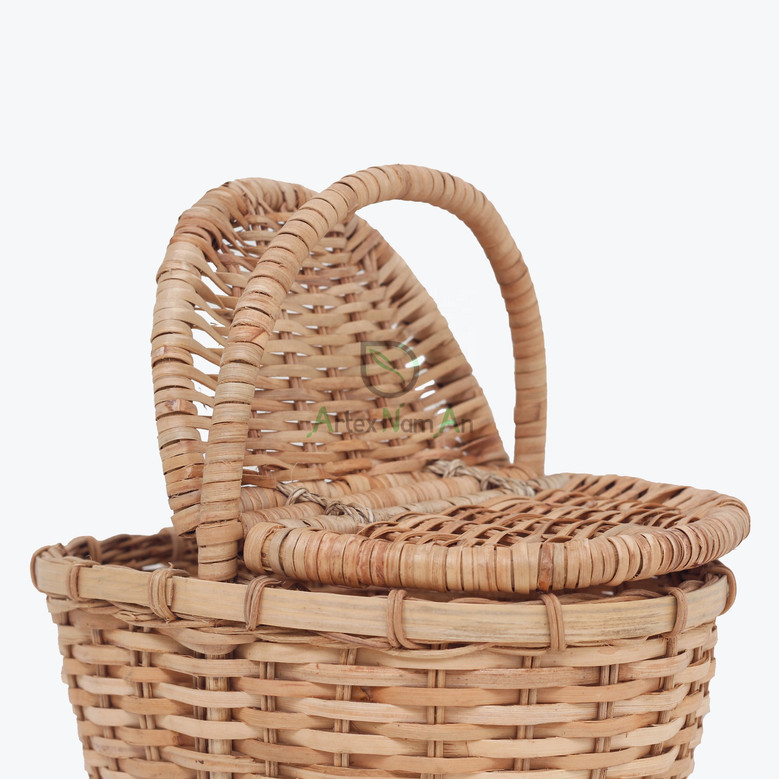 Wicker Picnic Basket for Outdoor Camping and Holidays